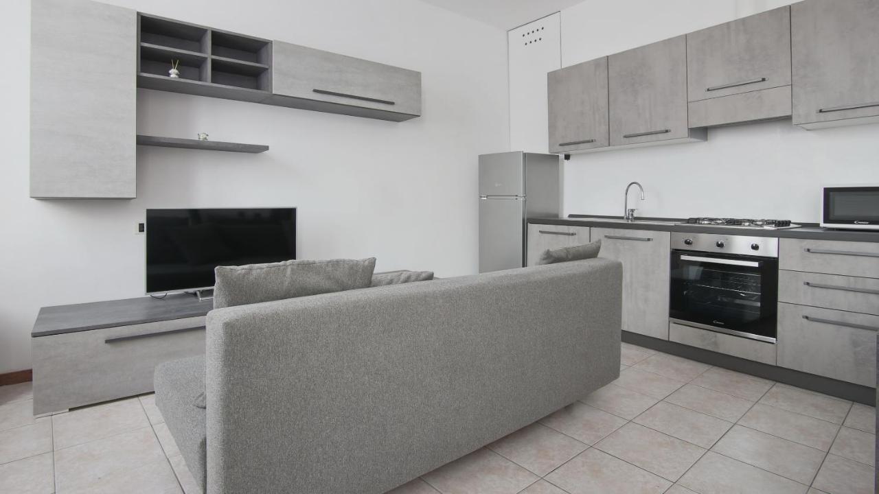 Italianway - Piazza Amendola 14 Appartement Como Buitenkant foto