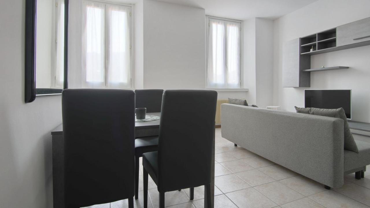 Italianway - Piazza Amendola 14 Appartement Como Buitenkant foto