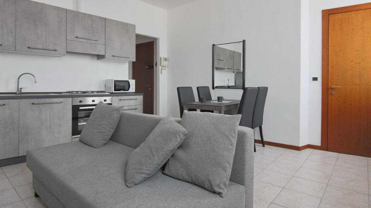 Italianway - Piazza Amendola 14 Appartement Como Buitenkant foto